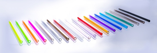 Set aus 6 farbigen Glas-Trinkhalmen mit Reinigungsbürste