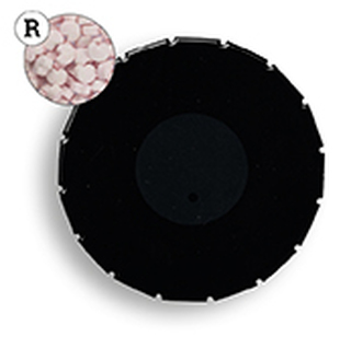 Super Mini Clic Clac Box 12 g Erdbeerdragees Herzform schwarz
