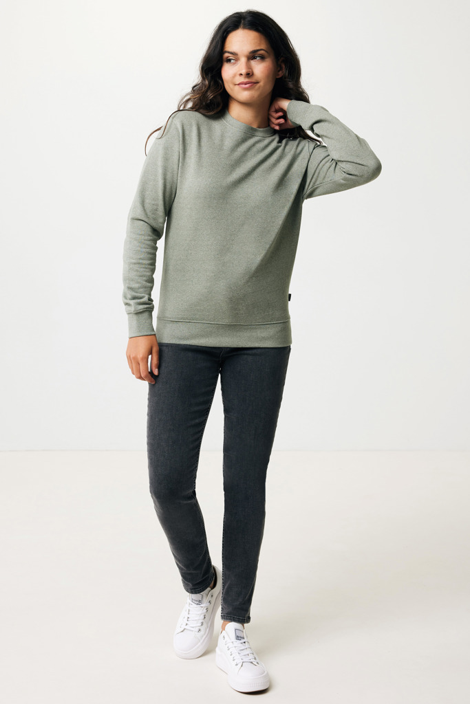 Iqoniq Denali ungefärbt. Rundhals-Sweater aus recycelter BW